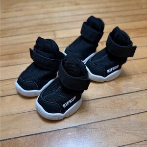 RIFRUF Caesar 1 Dog Shoe Black/White Sz. 4 (No Original Box Never Been Used)